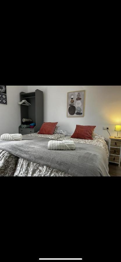 Centro Grupos Malaga Parking Gratis 3 Daire Dış mekan fotoğraf