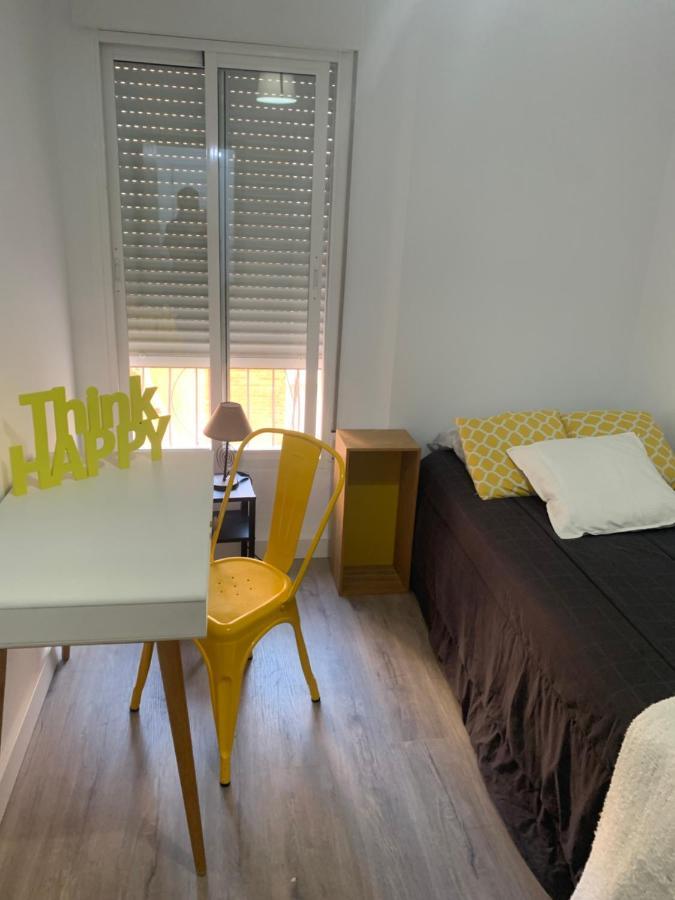 Centro Grupos Malaga Parking Gratis 3 Daire Dış mekan fotoğraf