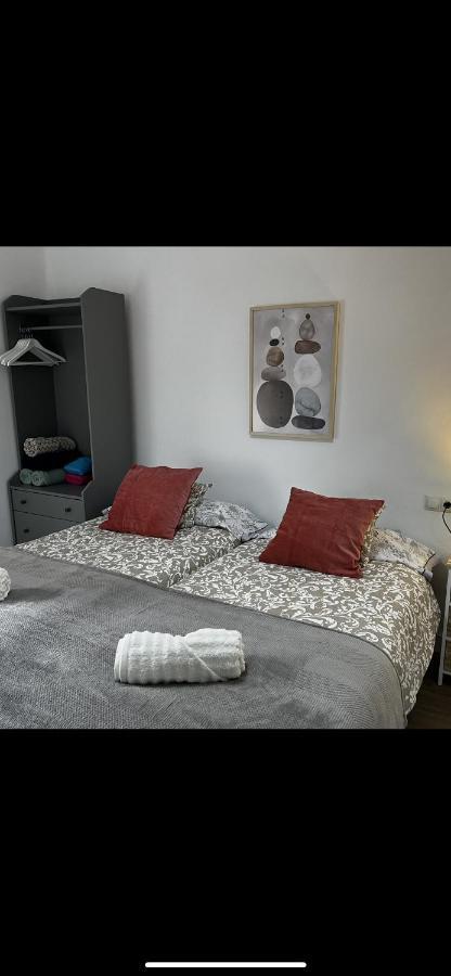 Centro Grupos Malaga Parking Gratis 3 Daire Dış mekan fotoğraf